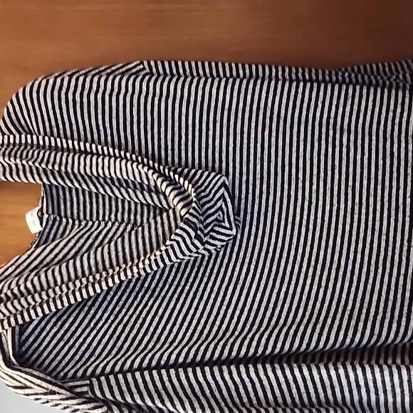 TEXAS TRUE THREADS CARDIGAN WITH HOOD - Picture 3 of 4